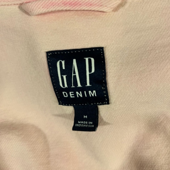 GUC Pink Gap Jean Jacket, size M - Picture 5 of 6